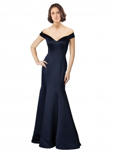 Acheter Bleu marine foncé Sirène Épaule Dénudée Col V Satiné Longue Robes demoiselle d'honneur / Robes de bal